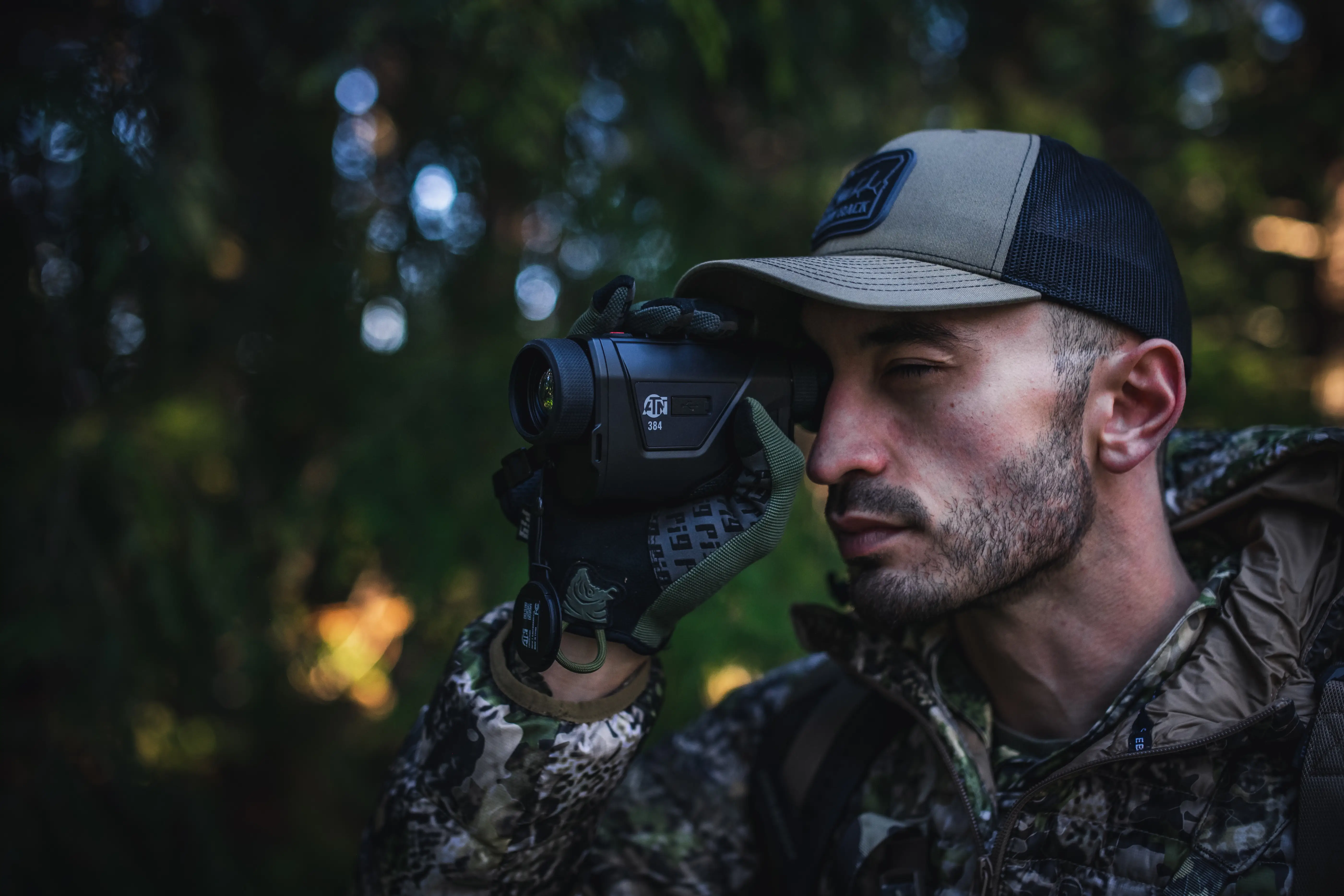 Best Thermal Monocular for Coyote Hunting (2025): Fast Scanning, Clean Motion, Confident Recognition